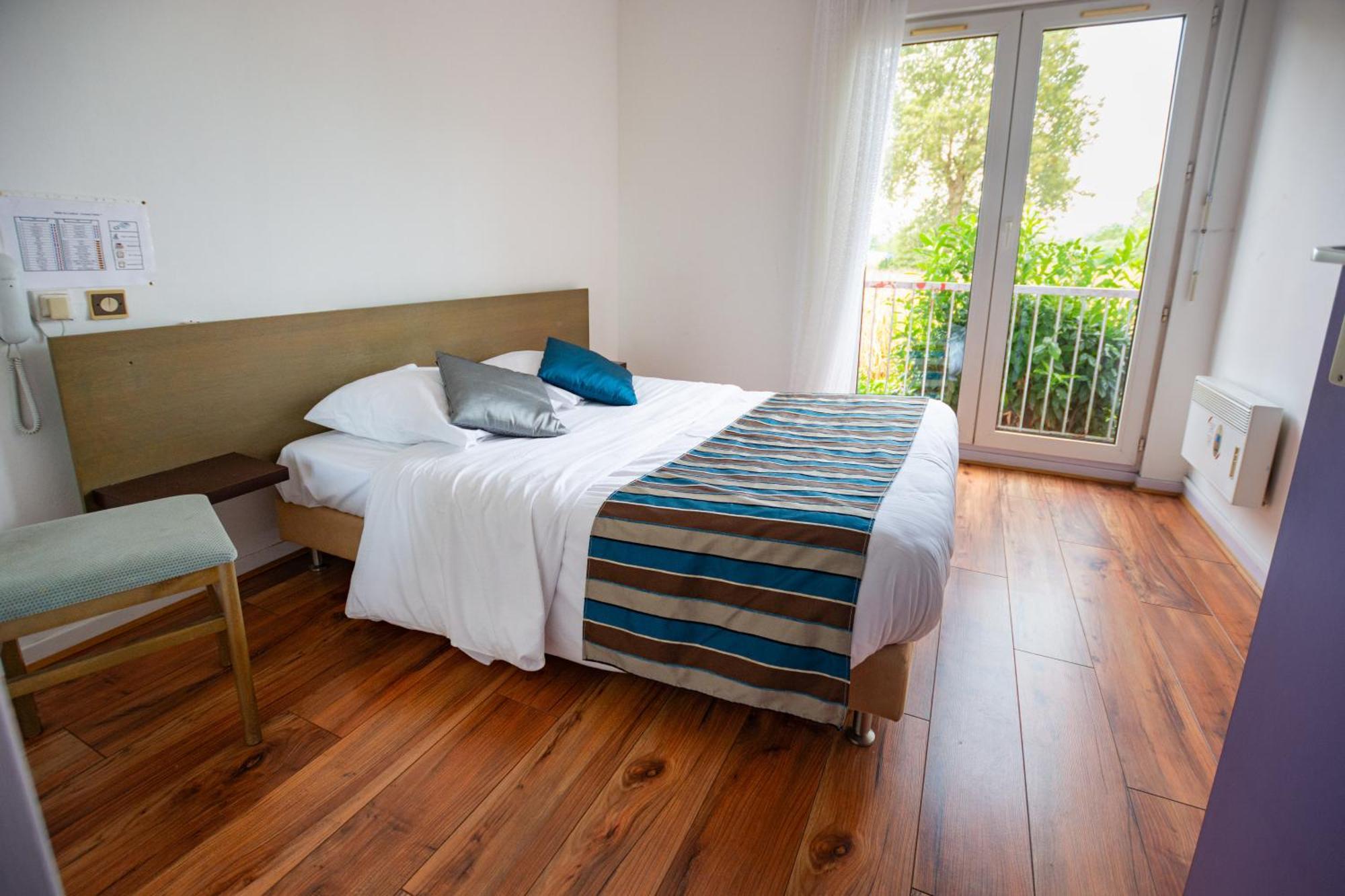 Contact Hotel Du Ladhof Кольмар Экстерьер фото